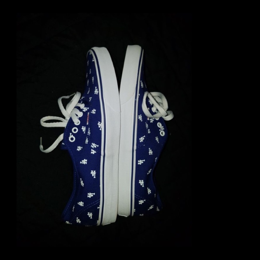 Dodgers vans